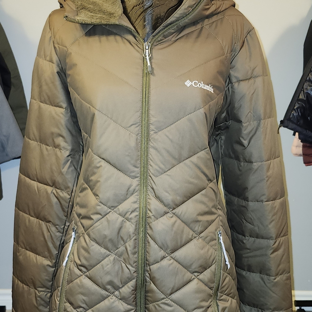 Columbia Women's Quilted Ski Jacket - Olive